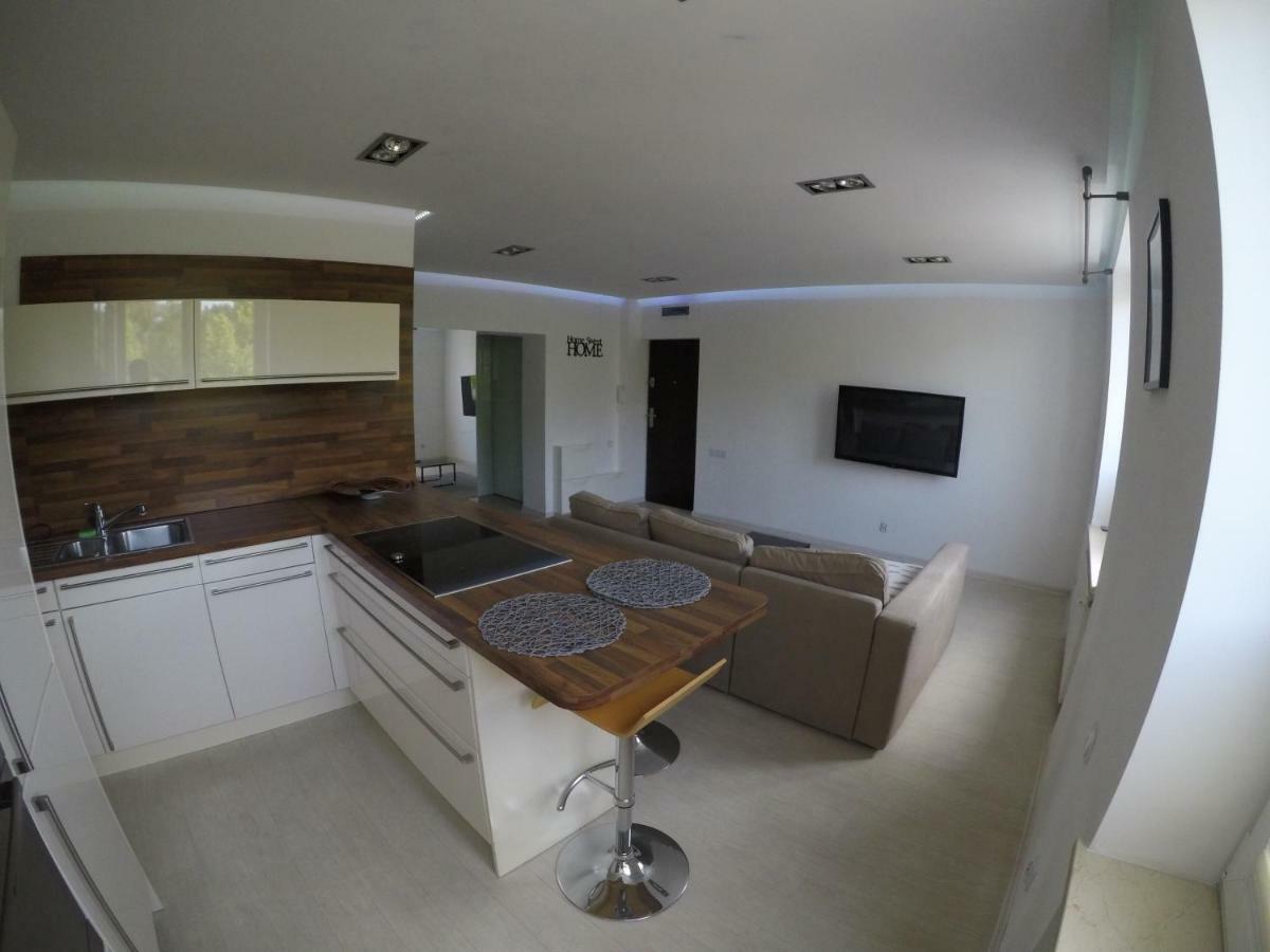Nowoczesny Apartament III Al. Nmp Ченстохова Екстер'єр фото